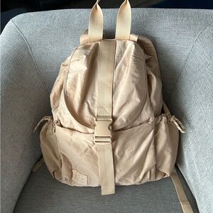 Sport Backpack in Beige - Beis